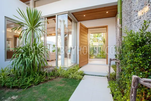 LAY5130: 3 Bedroom Luxury Pool Villa near Layan Beach. Photo #39