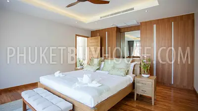 LAY5131: Luxury Pool Villa in Phuket with 3 Bedrooms. Photo #8