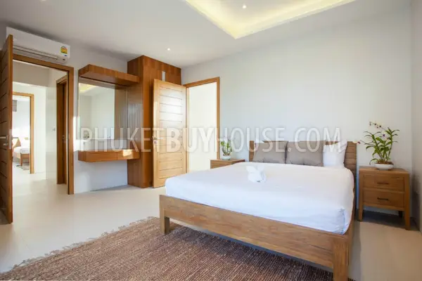 LAY5131: Luxury Pool Villa in Phuket with 3 Bedrooms. Photo #14