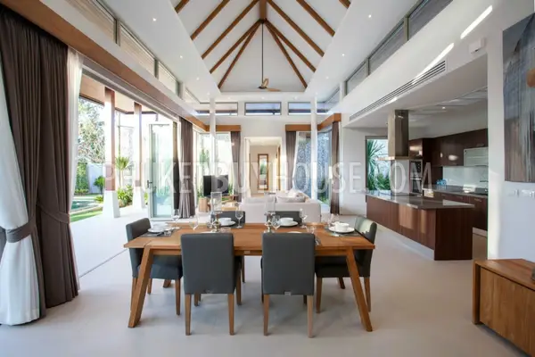 LAY5131: Luxury Pool Villa in Phuket with 3 Bedrooms. Photo #23