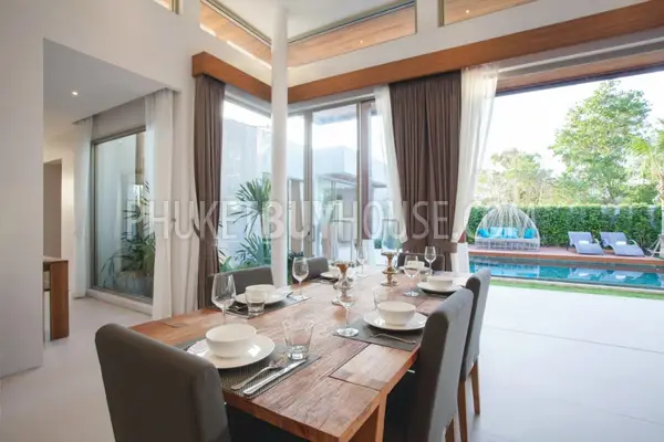 LAY5131: Luxury Pool Villa in Phuket with 3 Bedrooms. Photo #29