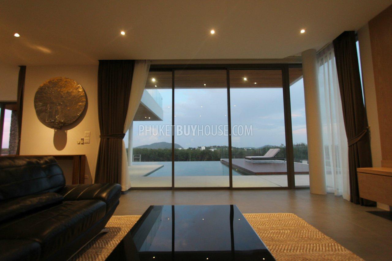 RAW5135: 5 Bedrooms Luxury 58 sq. m. Swimming Pool Villa in Rawai. Photo #19