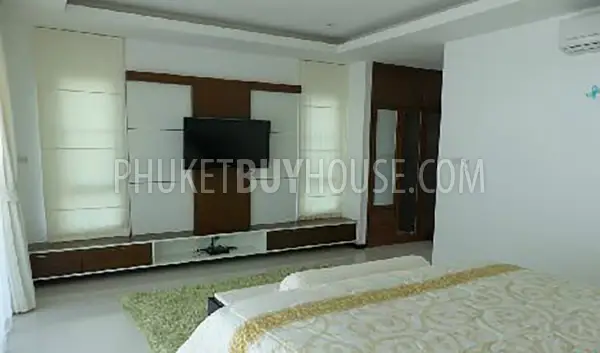 RAW5136: 5 Bedroom Swimming Pool Villa in Rawai. Photo #9
