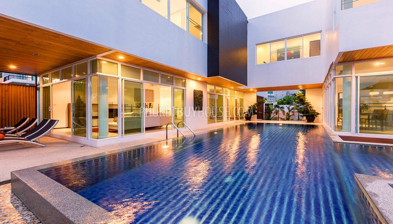 RAW5137: Luxury Pool Villa in Phuket with 4 Bedrooms. Photo #10