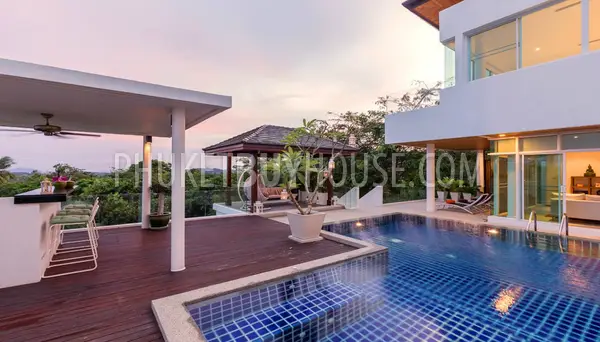 RAW5137: Luxury Pool Villa in Phuket with 4 Bedrooms. Photo #13