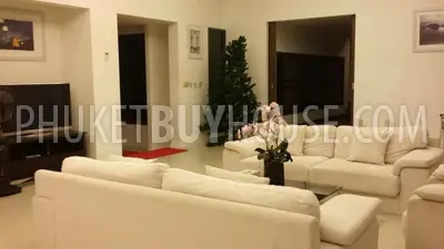 KTH5104: 4 Bedrooms Villa in Kathu. Photo #4
