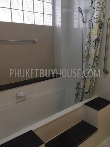 PAT5118: One bedroom apartment in the heart of Patong. Photo #2