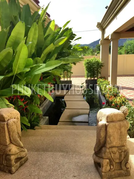 RAW5154: Elegant 5 Bedroom villa in Rawai. Photo #46