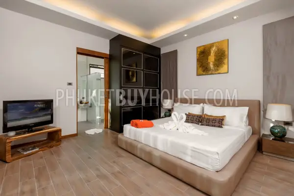 NAY5168: High End Quality Villa with Stunning Panoramic Seaviews of Nai Yang Beach. Photo #8