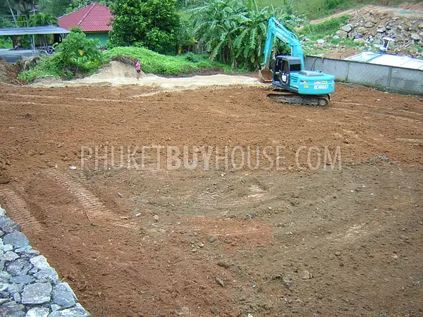 NAI5170: The land located in Nai Harn. Photo #3