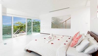 RAW5137: Luxury Pool Villa in Phuket with 4 Bedrooms. Photo #42