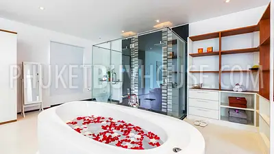 RAW5137: Luxury Pool Villa in Phuket with 4 Bedrooms. Photo #45