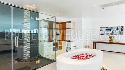 RAW5137: Luxury Pool Villa in Phuket with 4 Bedrooms. Photo #46