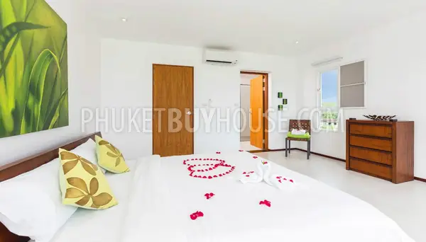 RAW5137: Luxury Pool Villa in Phuket with 4 Bedrooms. Photo #58