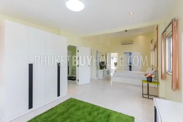 KTH5142: 3 Bedrooms Full Furnished House in Kathu. Photo #9