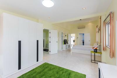 KAT5142: 3 Bedrooms Full Furnished House in Kathu. Photo #9