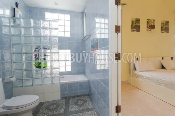 KTH5142: 3 Bedrooms Full Furnished House in Kathu. Photo #12