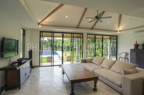 NAI5148: 5 Bedroom Villa NaiHarn Beach. Photo #1