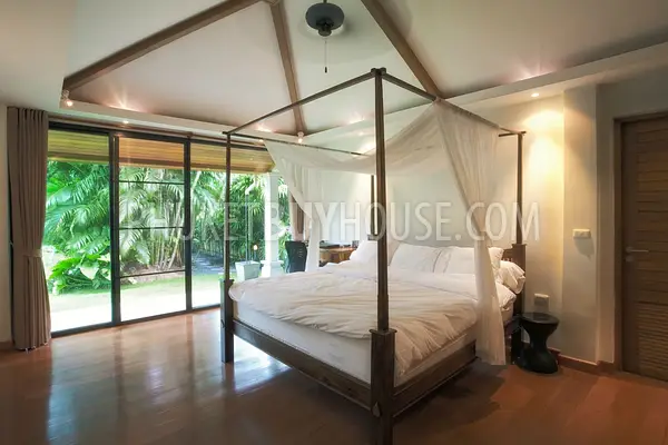 NAI5148: 5 Bedroom Villa NaiHarn Beach. Photo #2