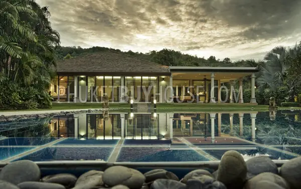 NAI5148: 5 Bedroom Villa NaiHarn Beach. Photo #12