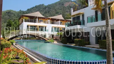 KAM5151: Three-storey Townhouse in Kamala. Photo #18