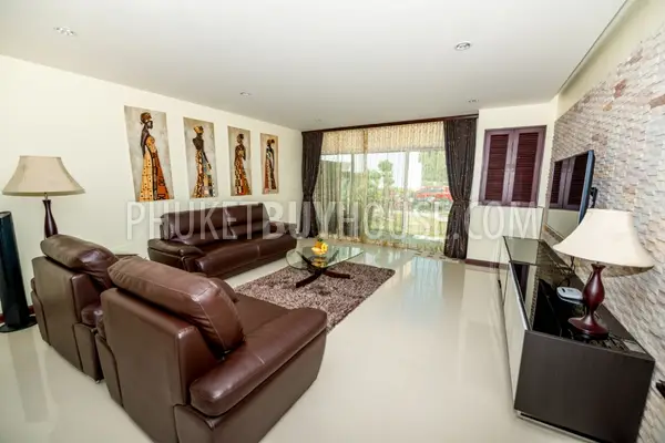 KAM5152: 3 Bedroom Townhouse in Kamala Beach. Photo #18