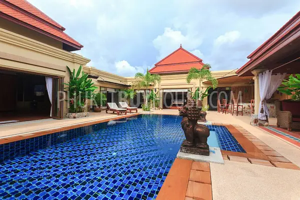 RAW5154: Elegant 5 Bedroom villa in Rawai. Photo #3