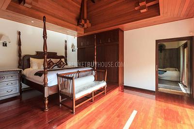 RAW5154: Elegant 5 Bedroom villa in Rawai. Photo #4