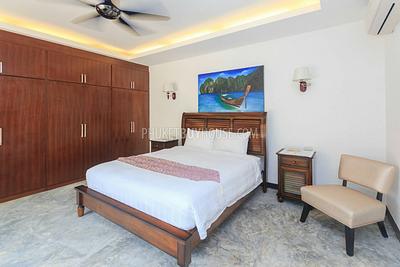 RAW5154: Elegant 5 Bedroom villa in Rawai. Photo #7