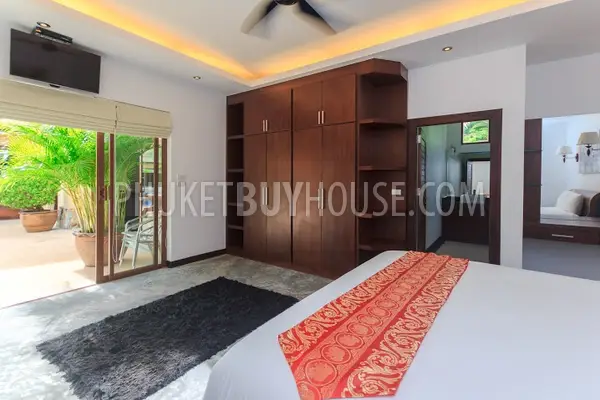 RAW5154: Elegant 5 Bedroom villa in Rawai. Photo #11