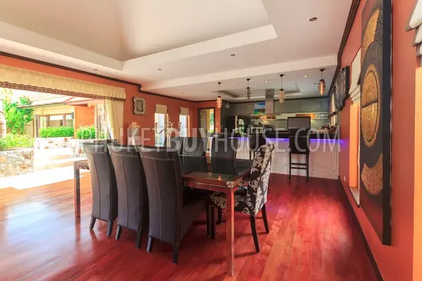 RAW5154: Elegant 5 Bedroom villa in Rawai. Photo #17