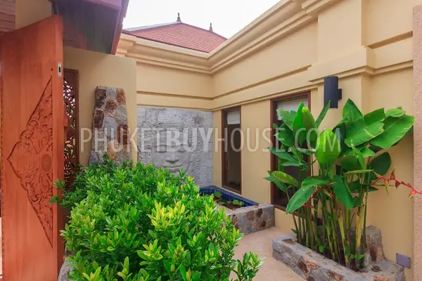 RAW5154: Elegant 5 Bedroom villa in Rawai. Photo #26