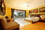 PAT5205: 5 Bedrooms Villa in Patong. Thumbnail #3