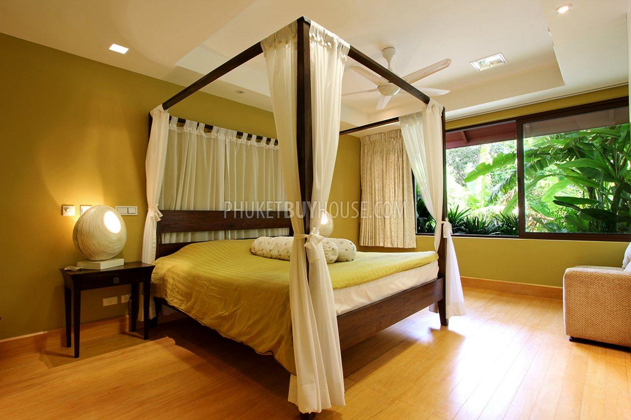 PAT5205: 5 Bedrooms Villa in Patong. Photo #9