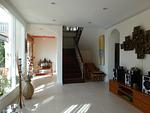 KAR5221: 4 Bedrooms House with walking distance to the Karon Beach. Thumbnail #5