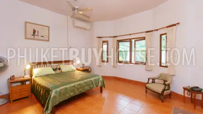 RAW5201: 4 Bedrooms Villa with Private Pool in Rawai. Photo #1