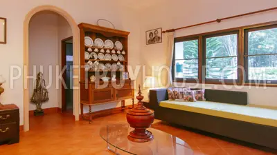 RAW5201: 4 Bedrooms Villa with Private Pool in Rawai. Photo #2