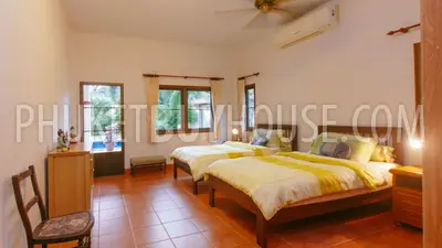 RAW5201: 4 Bedrooms Villa with Private Pool in Rawai. Photo #3