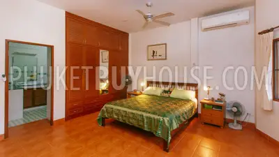 RAW5201: 4 Bedrooms Villa with Private Pool in Rawai. Photo #12