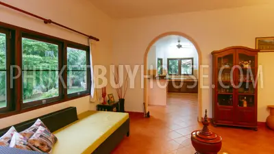 RAW5201: 4 Bedrooms Villa with Private Pool in Rawai. Photo #16