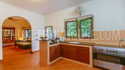 RAW5201: 4 Bedrooms Villa with Private Pool in Rawai. Photo #18