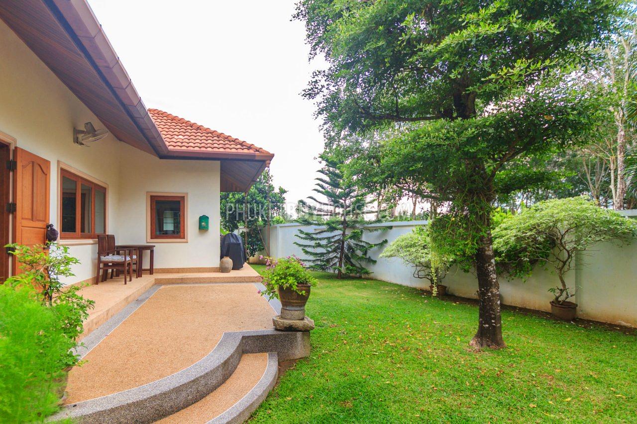 RAW5201: 4 Bedrooms Villa with Private Pool in Rawai. Photo #22