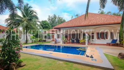RAW5201: 4 Bedrooms Villa with Private Pool in Rawai. Photo #28