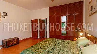 RAW5201: 4 Bedrooms Villa with Private Pool in Rawai. Photo #33