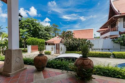 NAI5245: Thai Luxury Pool Villa 4 Bedrooms close to Nai Harn Beach. Photo #42