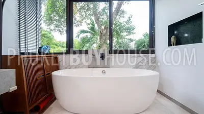 RAW5254: 3 Bedroom Villa in New complex in Rawai Beach. Photo #10