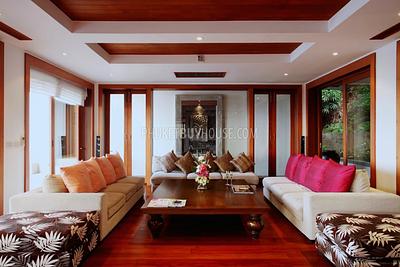 SUR5268: Luxury villa 5 bedrooms with stunning sea views. Photo #16