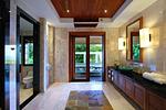 SUR5268: Luxury villa 5 bedrooms with stunning sea views. Thumbnail #21
