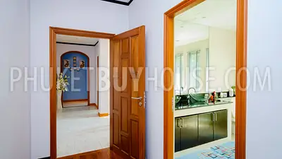 RAW5275: 7 Bedrooms Sea View Villa. Photo #10