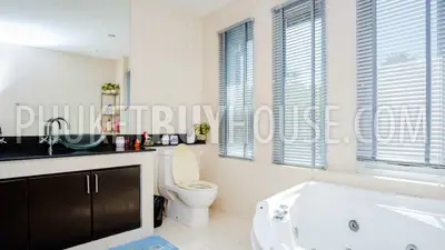 RAW5275: 7 Bedrooms Sea View Villa. Photo #22